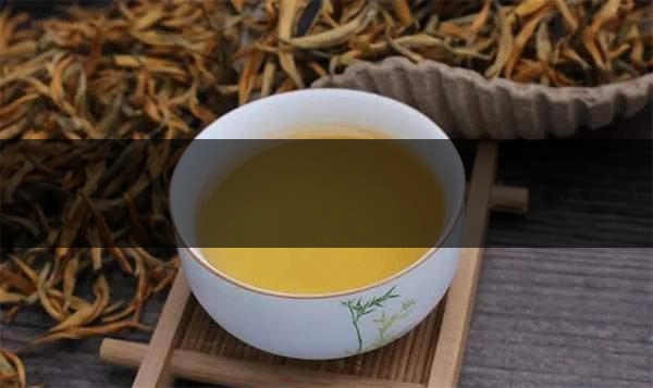 四招（方面）教你學(xué)會辨別茶的新陳！-1