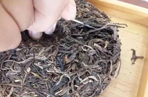 已經(jīng)打開的普洱茶餅應(yīng)如何更好地存放，短期和長期的方法都教給你?