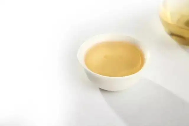 為什么越是深通茶道的人越深愛普洱茶？喜歡普洱茶，有三個(gè)原因。