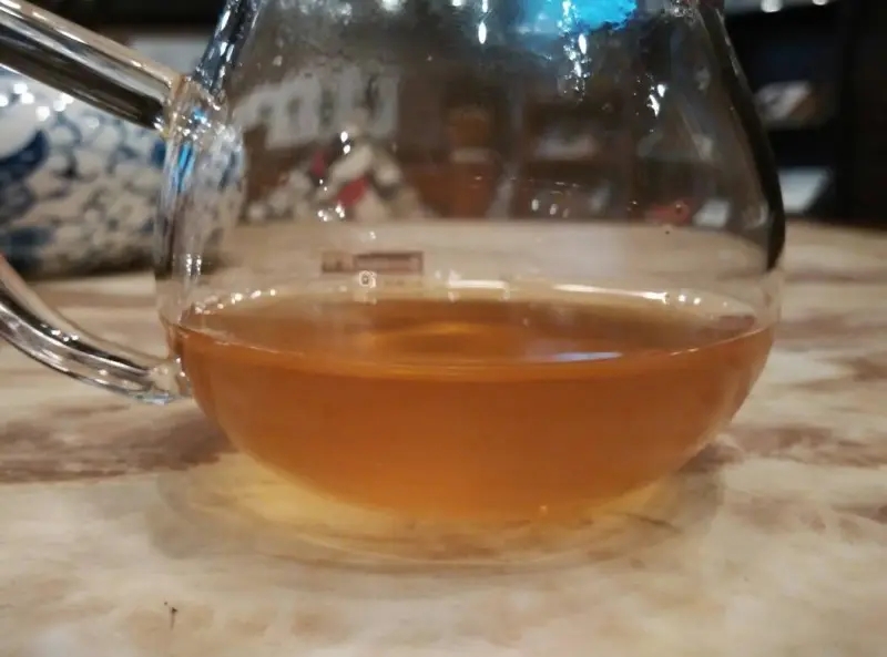 普洱茶湯冷卻后為何會變渾濁？