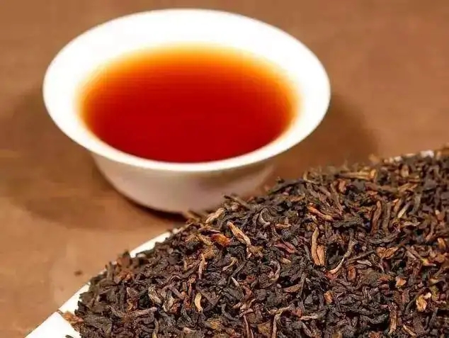 如何選購(gòu)、辨識(shí)普洱茶優(yōu)劣？