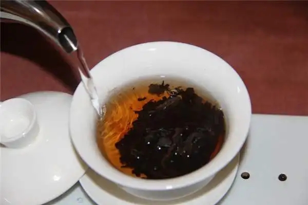 為什么你泡的熟茶，湯色像醬油？