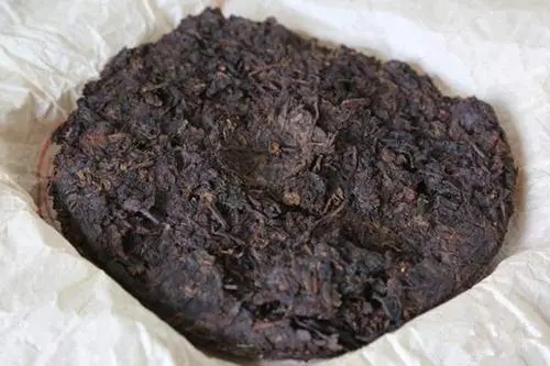 普洱熟茶茶湯中美麗的“金邊”從何而來？