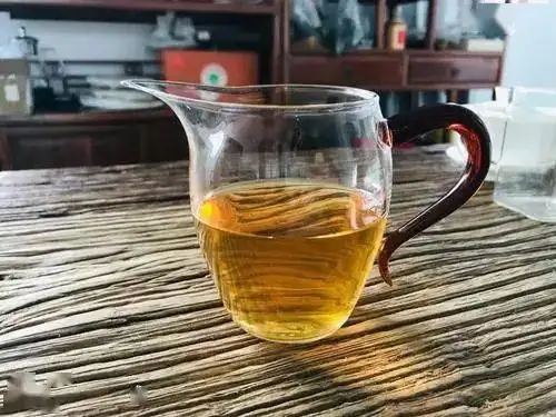 吸煙的人喝茶到底有哪些好處？醫(yī)生這次全說(shuō)清楚了